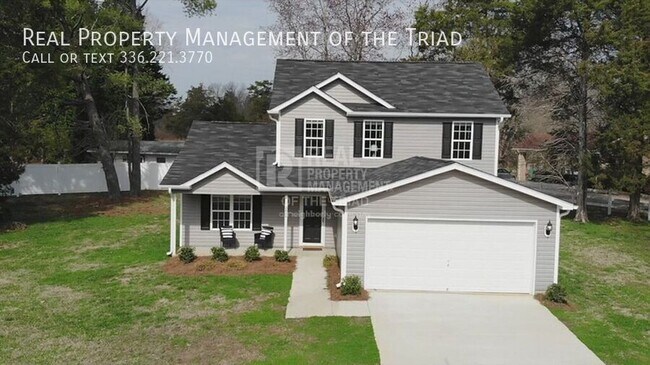3404 Brookfield Dr in Greensboro, NC - Building Photo - Building Photo