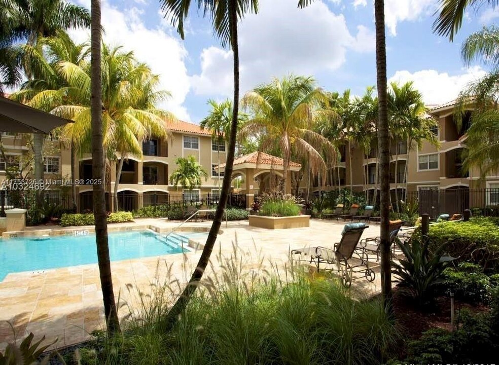 201 SW 116th Ave in Pembroke Pines, FL - Foto de edificio