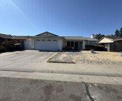 8634 Cassieri Cir in Sacramento, CA - Building Photo