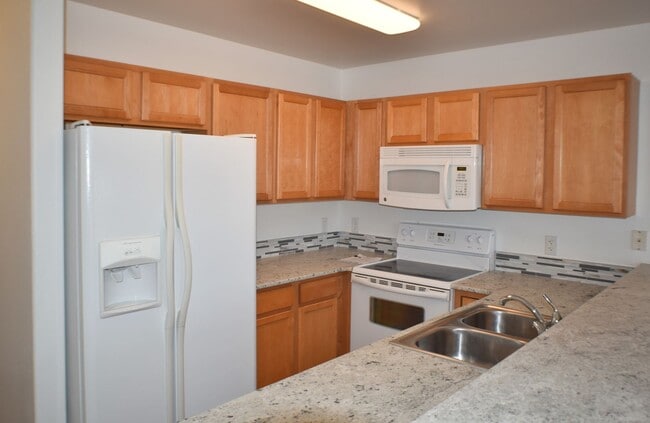 property at 1208 Walnut Ave