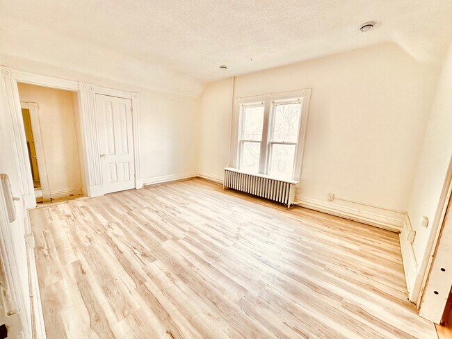 93 Garfield St, Unit 2 in St. Paul, MN - Building Photo - Building Photo