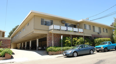 1011 Brown Ave in Lafayette, CA - Building Photo - Building Photo