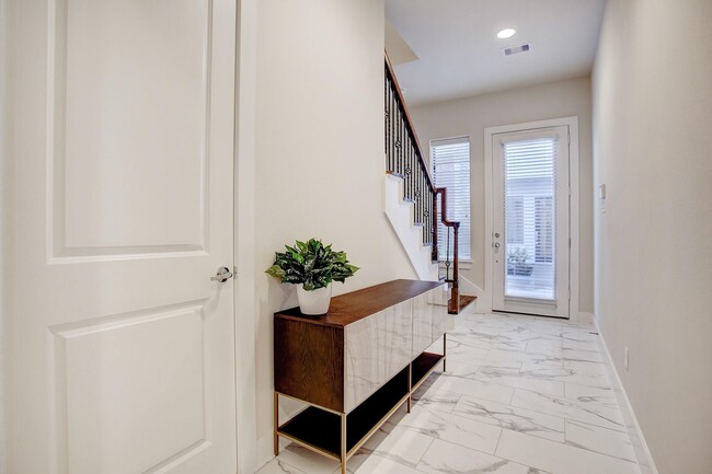 2926 Alice St in Houston, TX - Foto de edificio - Building Photo