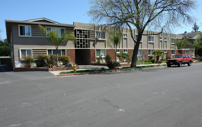 Millbrae Lane Apartments in Los Gatos, CA - Foto de edificio - Building Photo