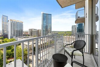 360 Nueces St in Austin, TX - Building Photo - Building Photo