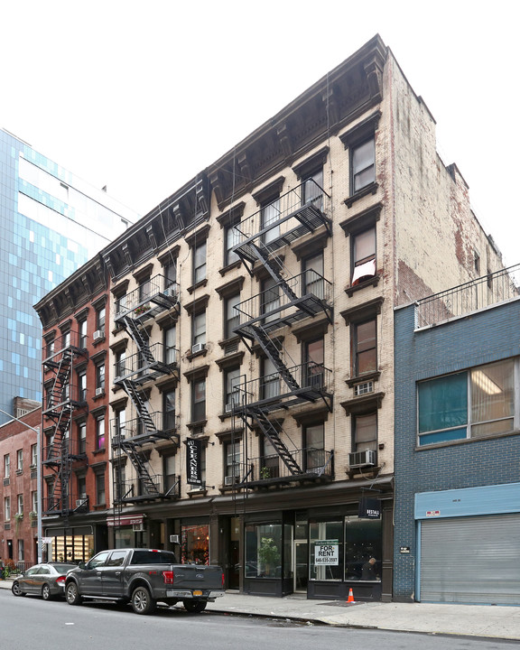 231 W 19th St in New York, NY - Foto de edificio