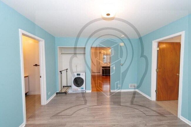 5222 W Belmont Ave in Chicago, IL - Building Photo - Building Photo