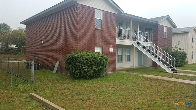 property at 1102 Circle M Dr
