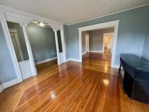 275 Cooke St in Waterbury, CT - Building Photo - Building Photo