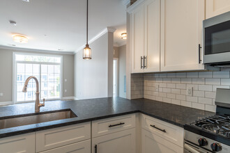 Bedminster Crossing in Bedminster, NJ - Building Photo - Interior Photo