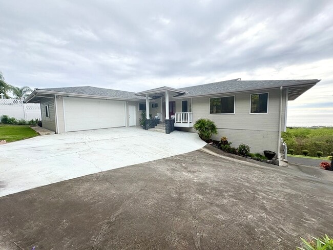 property at 77-6441-6441 Walua Rd