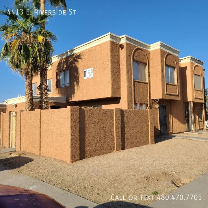 4413 E Riverside St in Phoenix, AZ - Building Photo