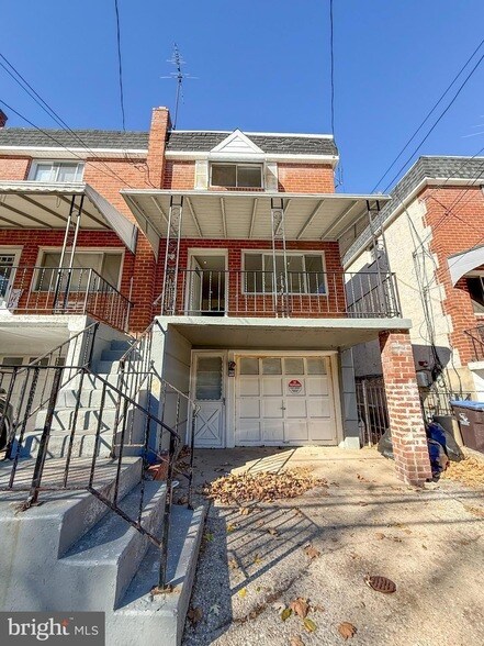 825 Kohn St, Unit 15 in Norristown, PA - Building Photo