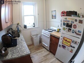 1533 Commonwealth Ave in Boston, MA - Building Photo - Building Photo