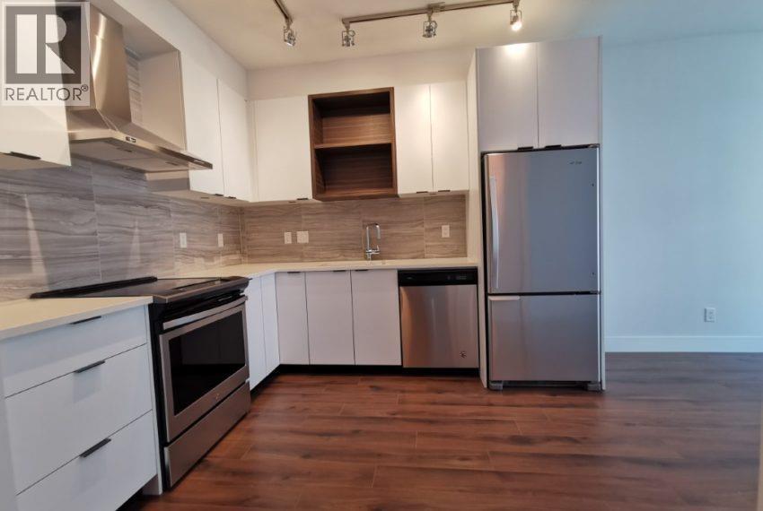 5355 Lane St in Burnaby, BC - Building Photo
