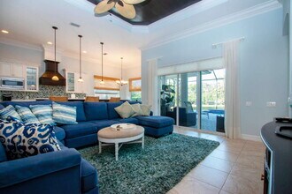 4940 Tobermory Way in Bradenton, FL - Building Photo - Building Photo