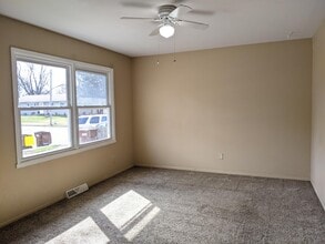 1703 12th Ave in Belvidere, IL - Building Photo - Building Photo