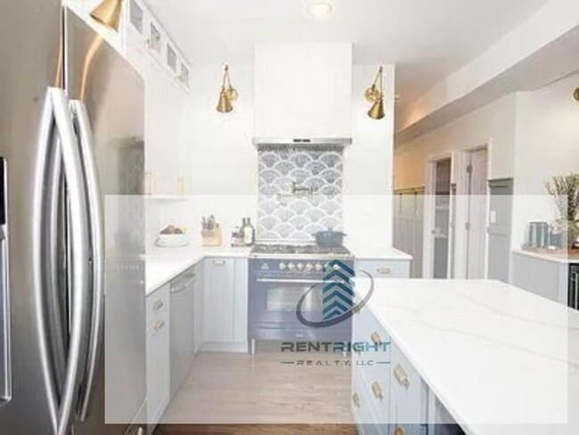 property at 3407 N Troy St
