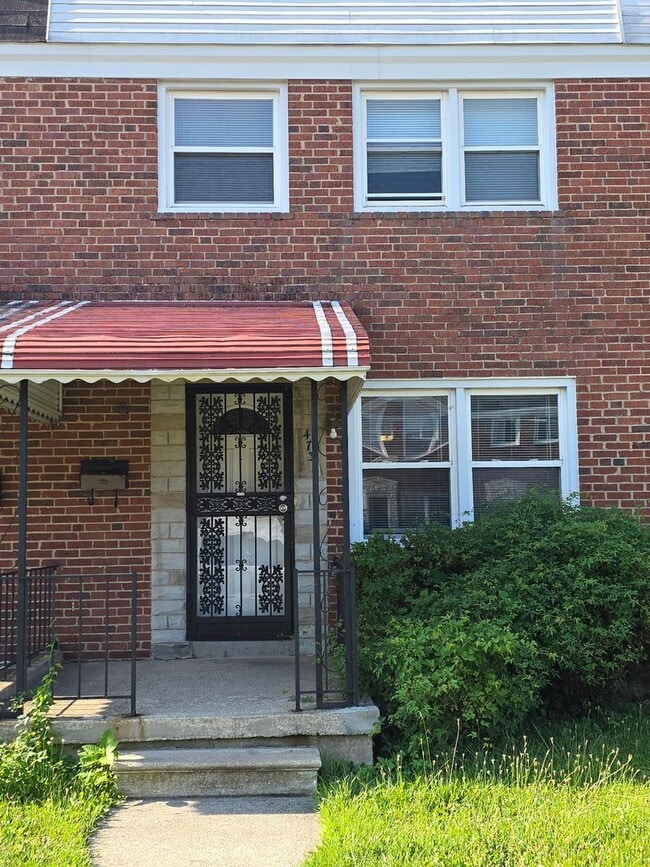 property at 4733 Homesdale Ave