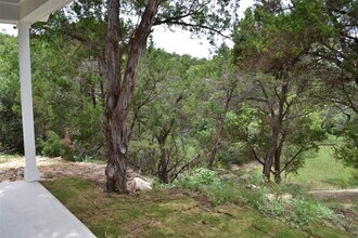 729 Canyon Bend in Canyon Lake, TX - Building Photo - Building Photo