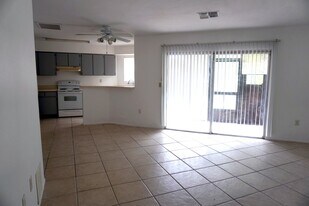 3640 Meriden Ave in Oldsmar, FL - Building Photo