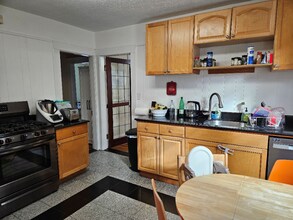 152 Raymond St in Cambridge, MA - Building Photo - Building Photo