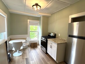 513-517-517 Franklin St in Melrose, MA - Building Photo - Building Photo