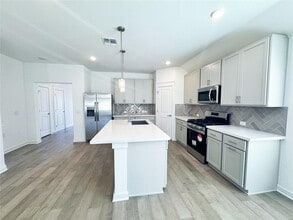 7604 Purple Drop Bnd in Austin, TX - Building Photo - Building Photo