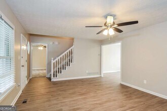 229 Sleepy Hollow Rd in Powder Springs, GA - Building Photo - Building Photo