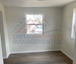 1406 W Fox St in Carlsbad, NM - Building Photo - Building Photo