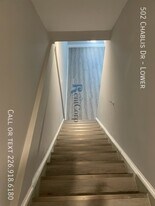 502 Chablis Dr in Waterloo, ON - Building Photo