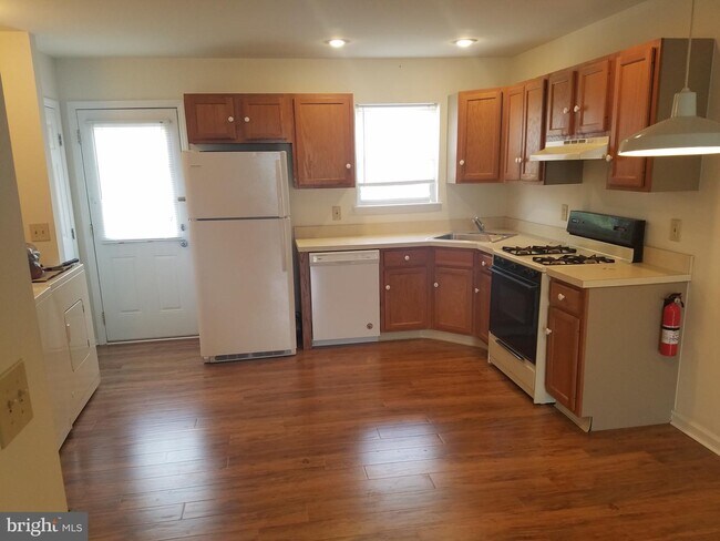 12 Evergreen Ave in Pitman, NJ - Building Photo - Building Photo