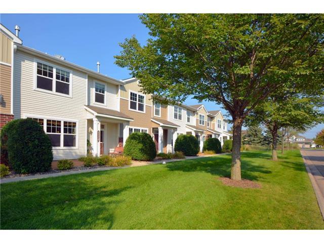3335 Hazel Trail B in Woodbury, MN - Building Photo