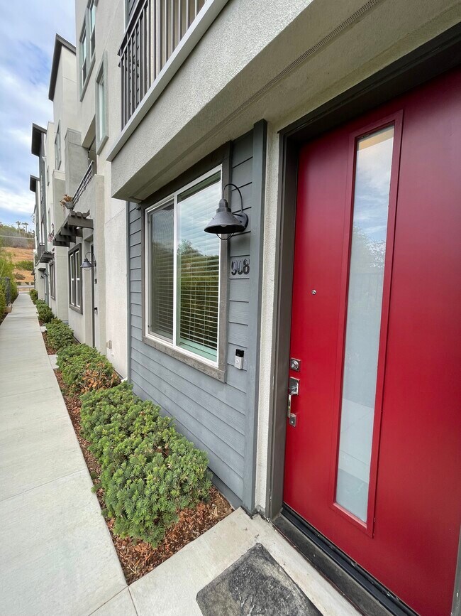 2548 S Escondido Blvd Rentals in Escondido, CA