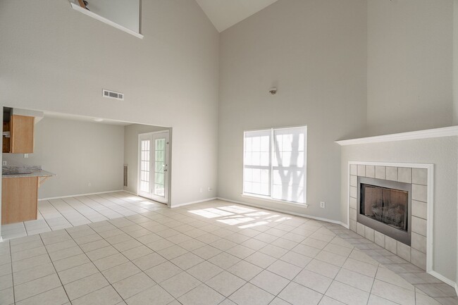 971 N Daisy Ln in Fayetteville, AR - Building Photo - Building Photo
