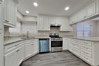 5402 Woodville Ln in Spring, TX - Building Photo - Building Photo