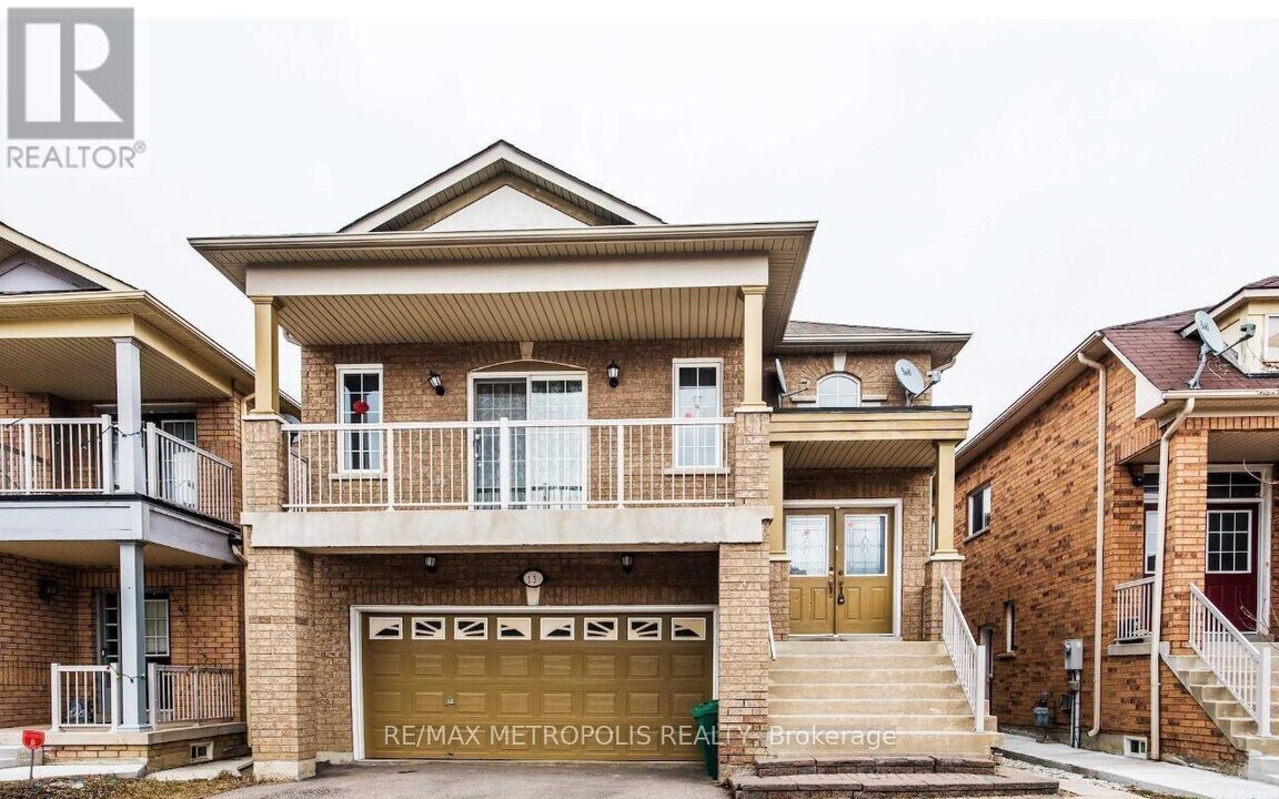 13 Savita Rd in Brampton, ON - Building Photo