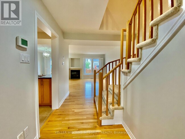 2053 Melette Crescent in Ottawa, ON - Building Photo - Building Photo