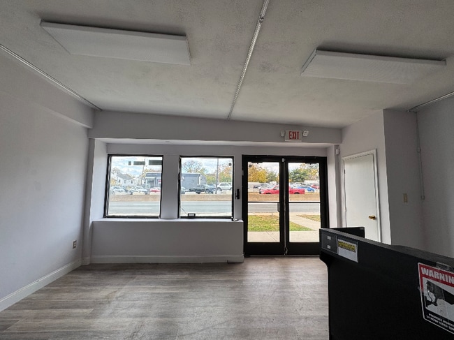 6630 S Crescent Blvd in Pennsauken, NJ - Building Photo - Building Photo