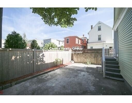 366 Prospect St, Unit 2 in Cambridge, MA - Building Photo