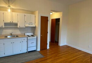 171 Beacon St, Unit 168-1 in Boston, MA - Building Photo