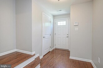 1 Village Green Ln in Sicklerville, NJ - Building Photo - Building Photo