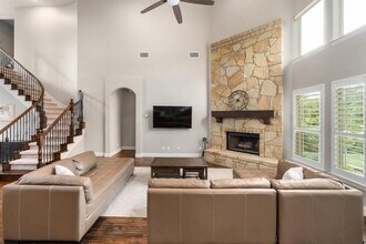 15509 Boulder Heights in Austin, TX - Foto de edificio - Building Photo
