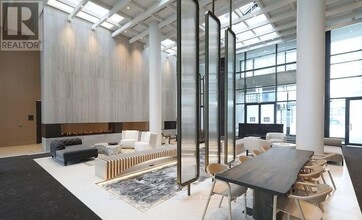 195 Commerce St in Vaughan, ON - Building Photo - Building Photo