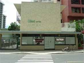 Uilani Apartments in Honolulu, HI - Foto de edificio - Building Photo