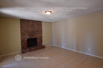 3017 N 86th Ave in Phoenix, AZ - Foto de edificio - Building Photo