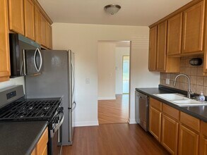 324 Oak Meadow Ct in Schaumburg, IL - Building Photo - Building Photo