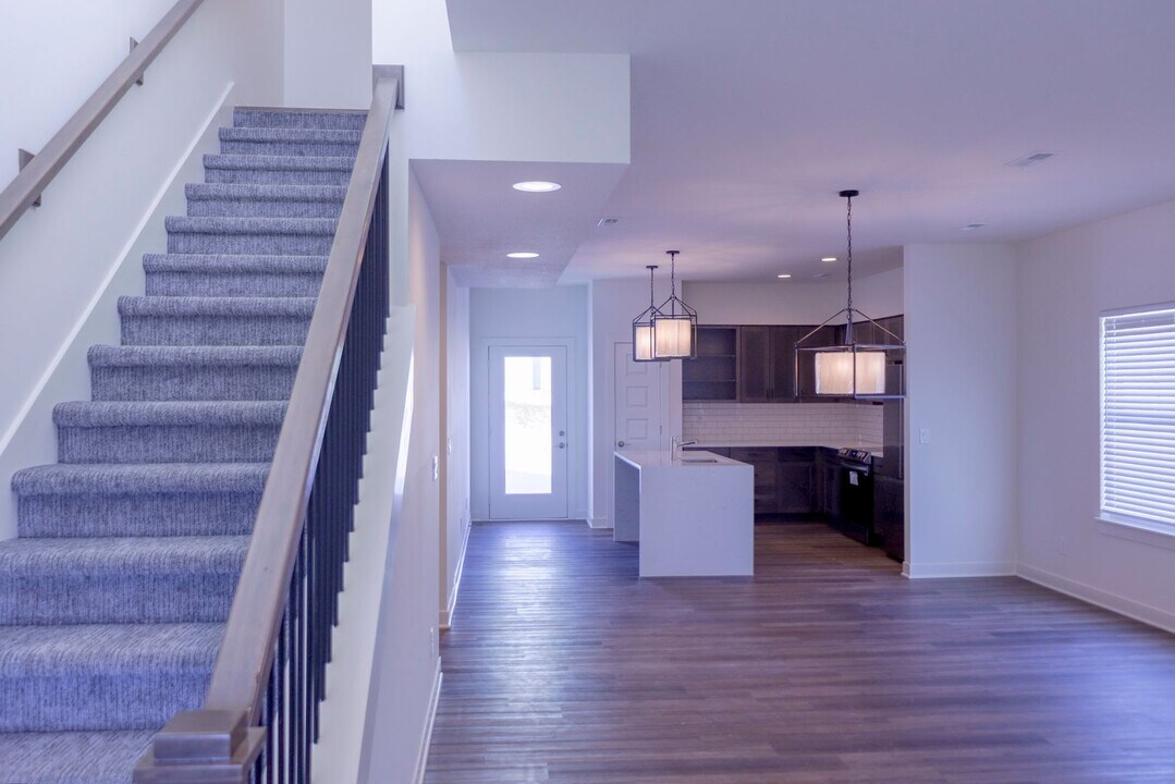 19616 W 199th Terrace in Spring Hill, KS - Building Photo