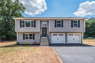 62 Plum Tree Rd in Plainville, CT - Building Photo