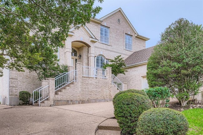 property at 2114 Cliffs Edge Dr